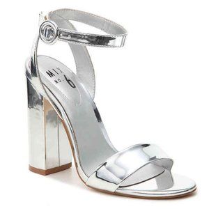 NWOB Mix NO. 6 "Camian" Silver Pumps Sanda…